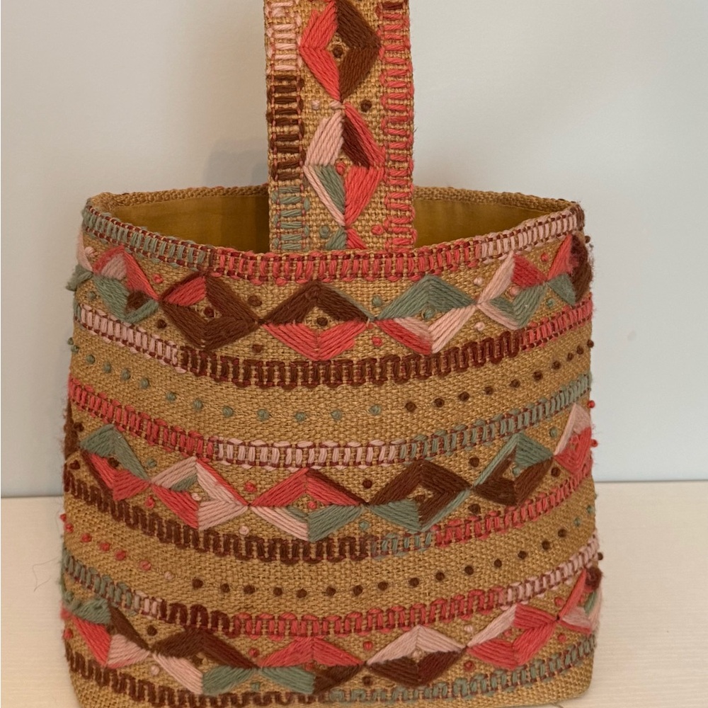 Source Unknown Multicolor Embroidered Tote